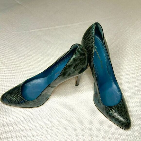 Gianvito Rossi Milano Snakeskin-Embossed Leather Pumps⎪Size 37 (US 6.5-7) - Picture 5 of 15